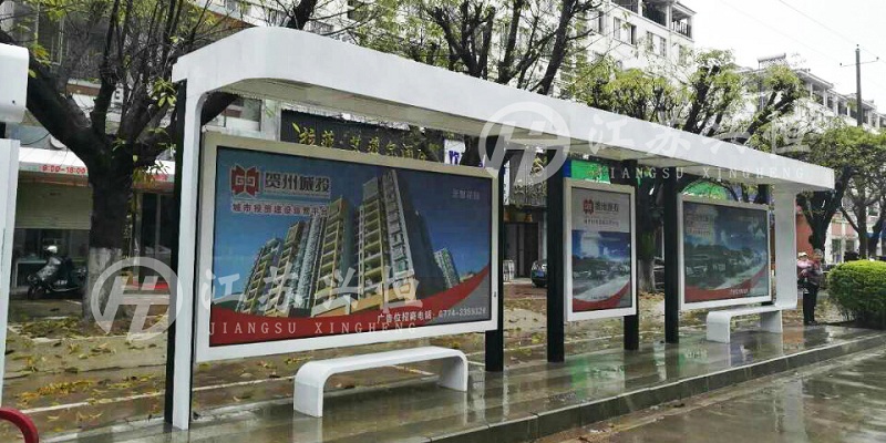 广西贺州不锈钢候车亭安装实景照片1.jpg